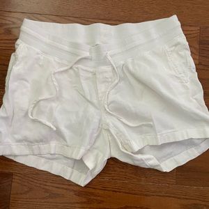 Gap Maternity Linen-Cotton Pull-On Shorts